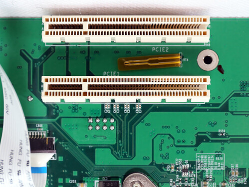 in_pcie_slots2